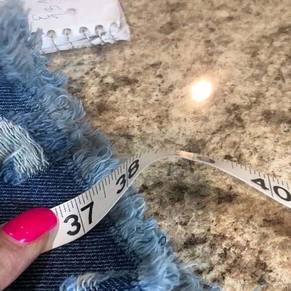 Distressed Blue High Rise Vantage Jeans Women's Size 31 - Picture 6 of 10